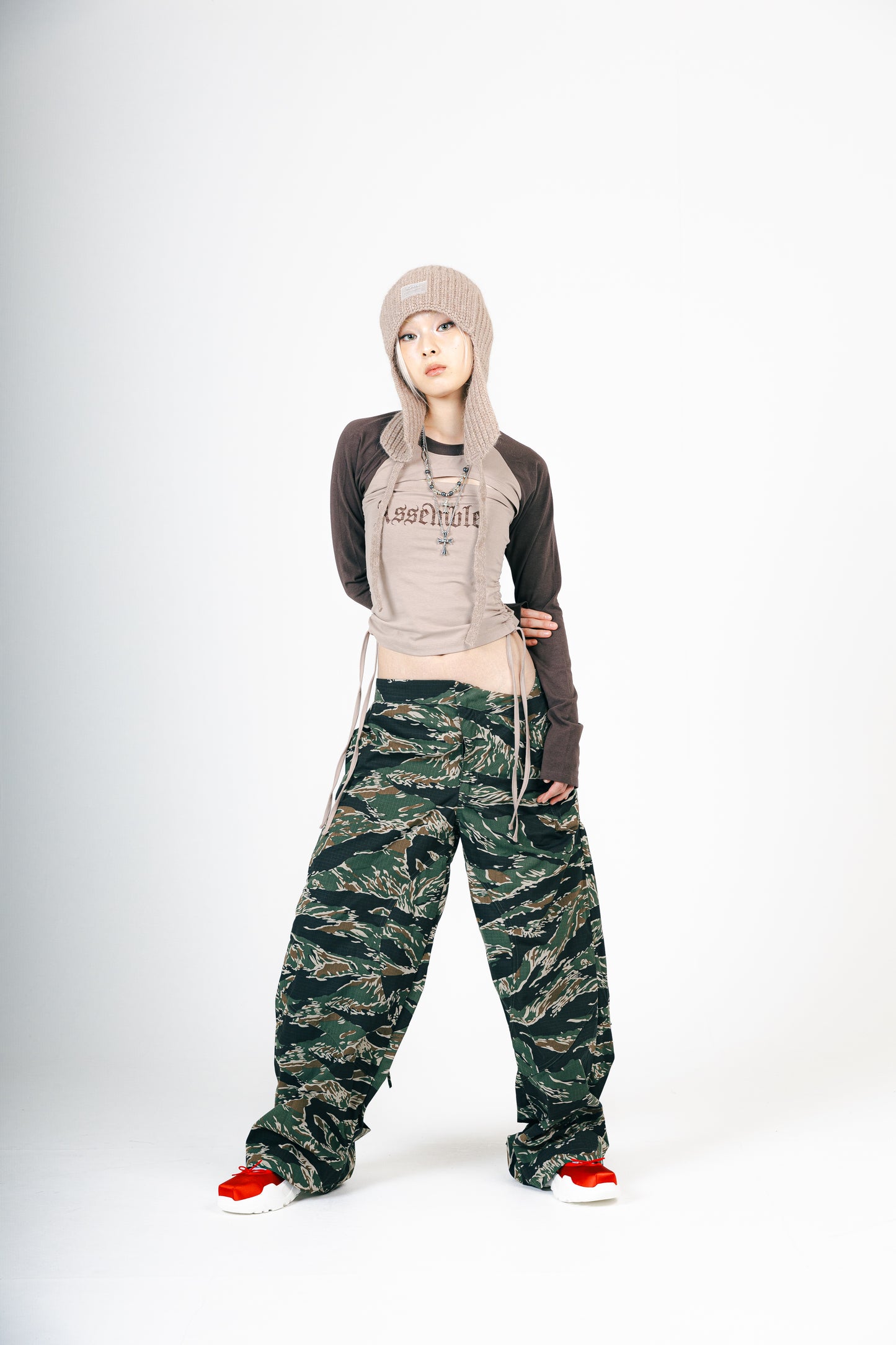 3WAY DESIGN TOPS (BROWN)