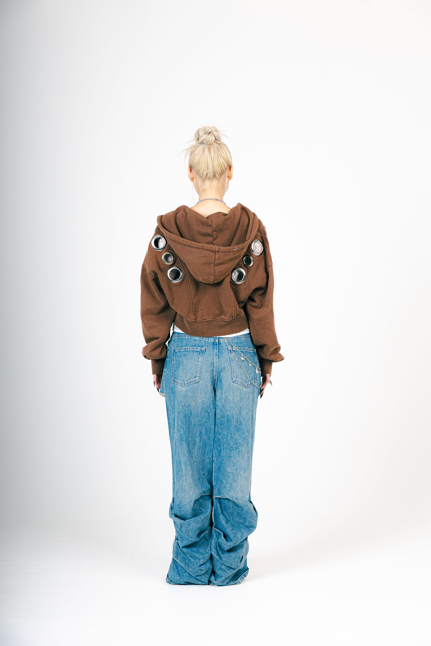 EYELET HOOODIE (BROWN)