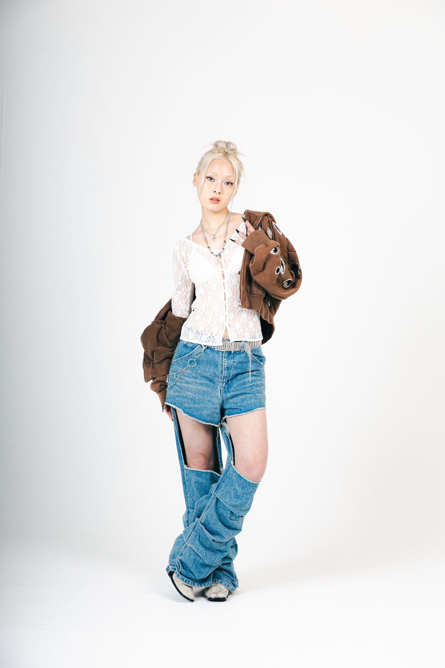 EYELET HOOODIE (BROWN)