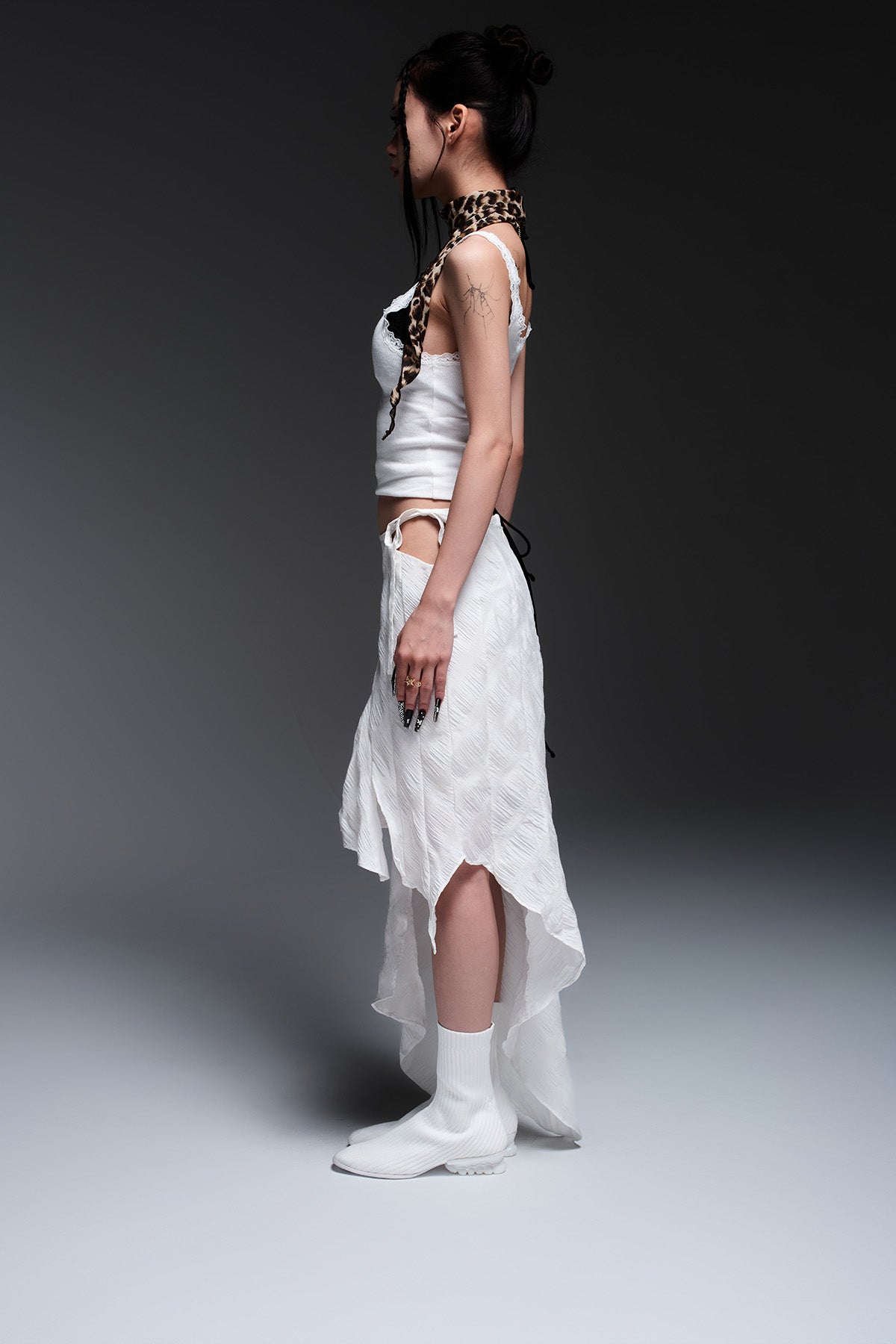 CHECK ASYMME SKIRT(WHITE)
