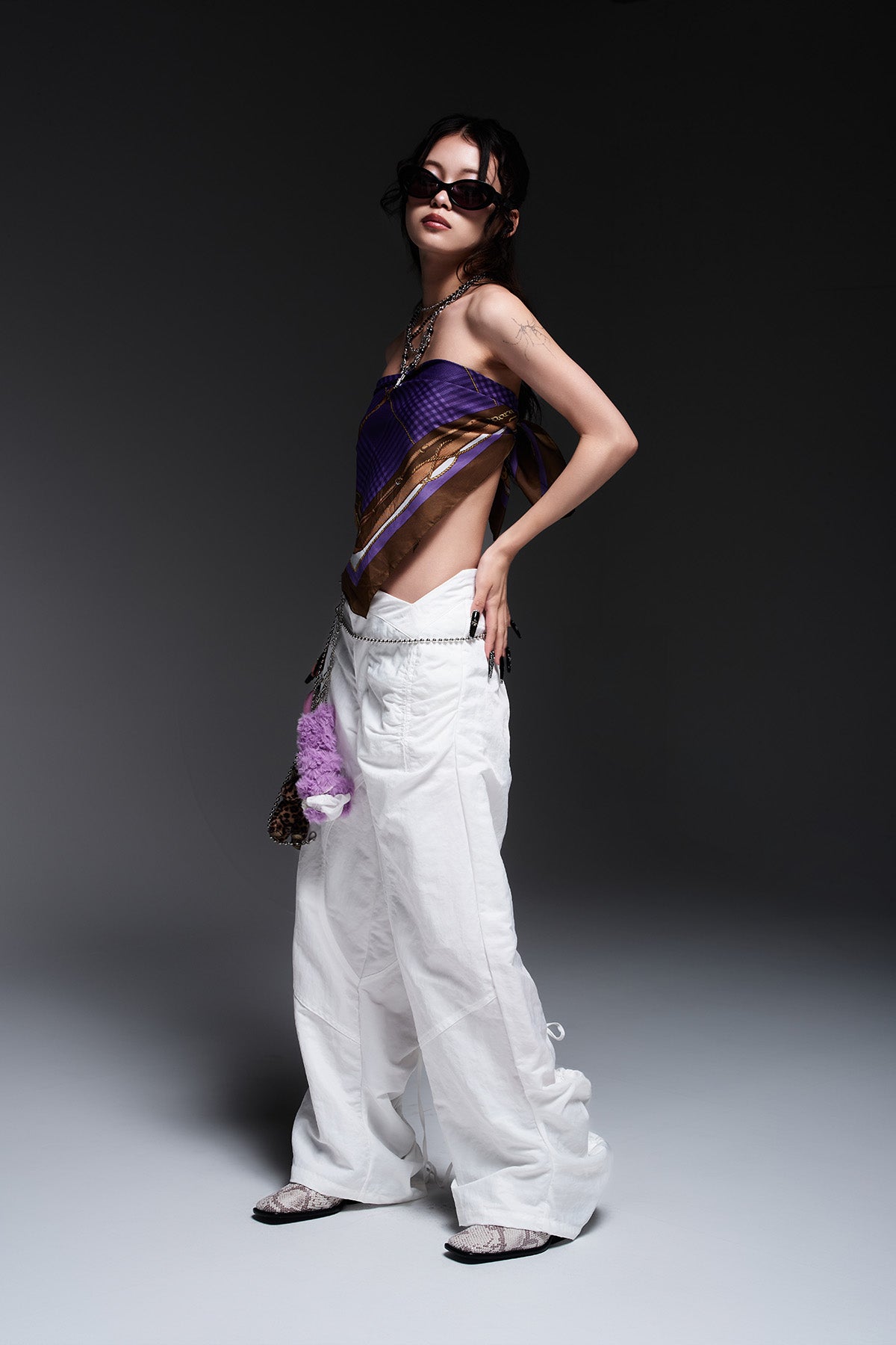 WAIST V CARGO PANTS (WHITE)