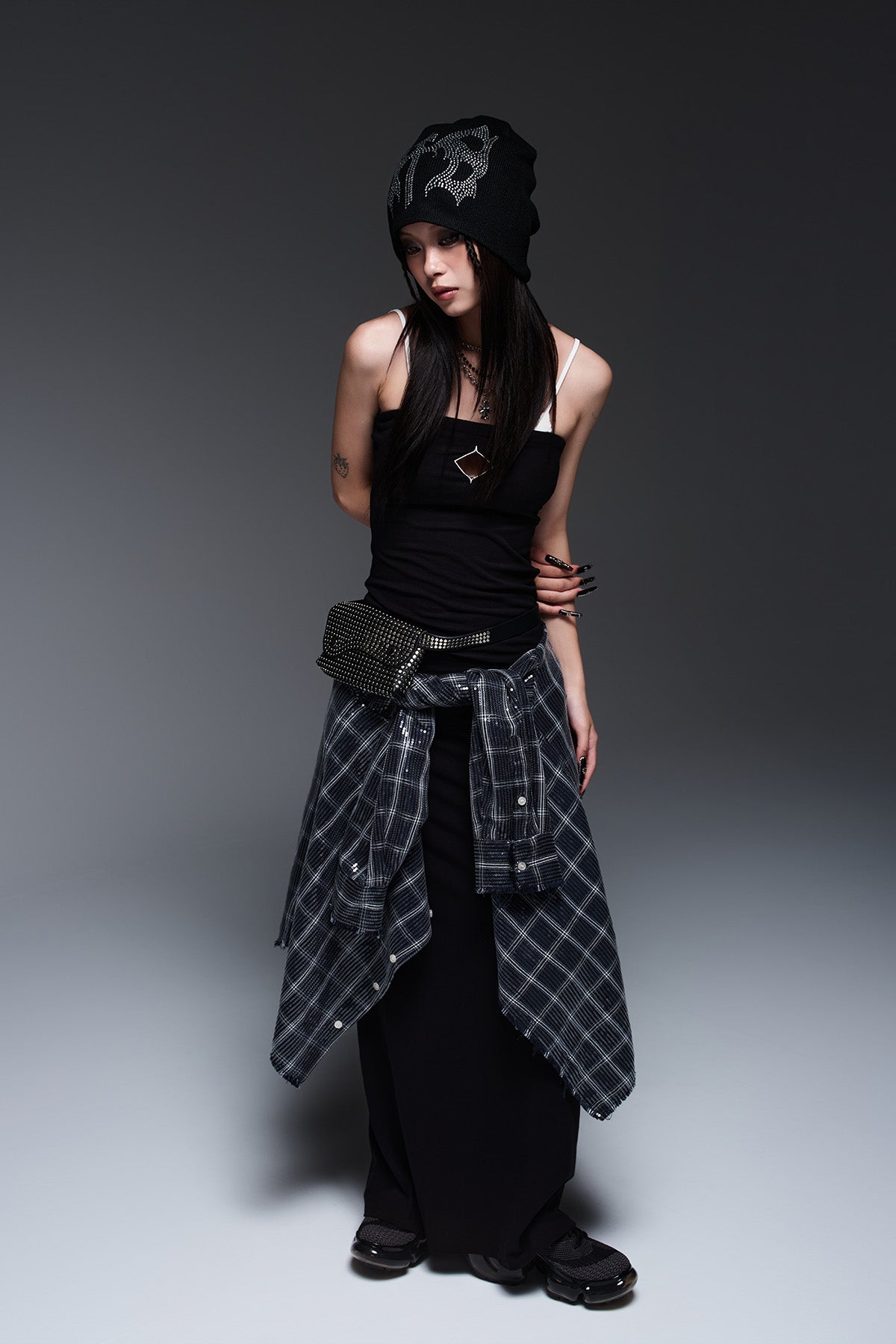 BUST POINT FIT DRESS (BLACK)