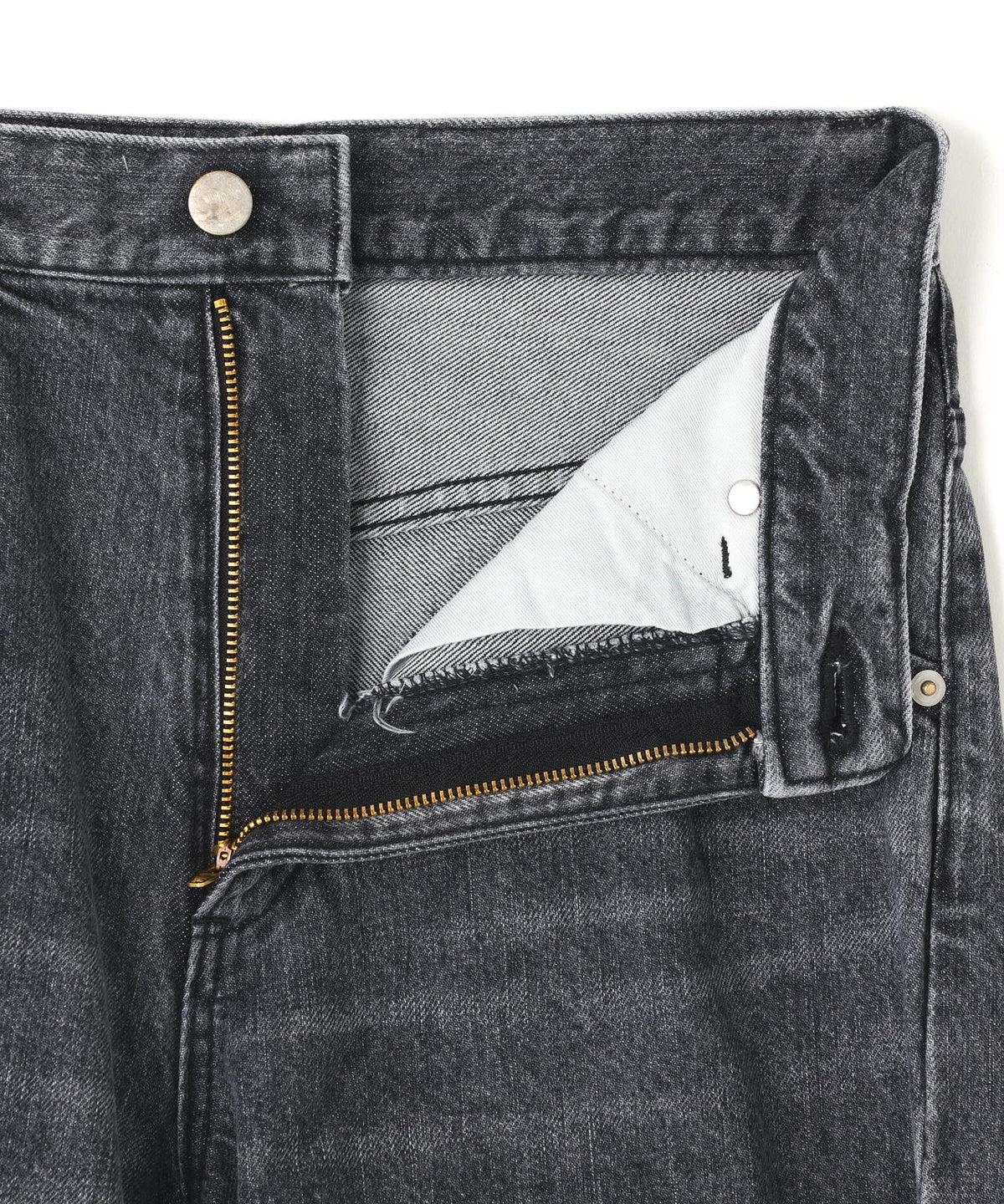 DENIM CUT-OUT PANTS (BLACK)