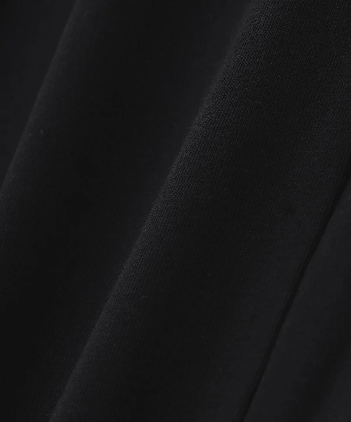 BUST POINT FIT DRESS (BLACK)