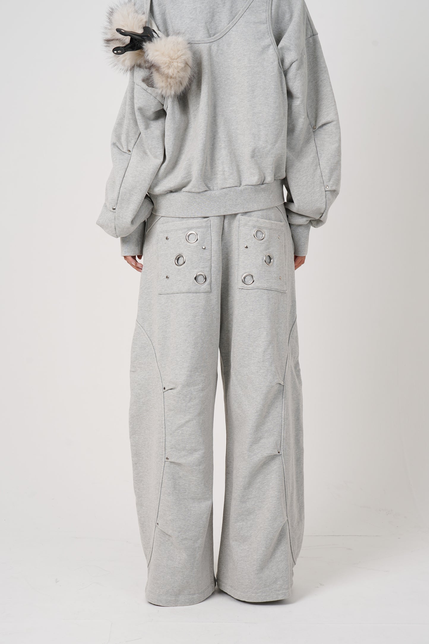 Eyelet Tuck Sweat Pants (gray)
